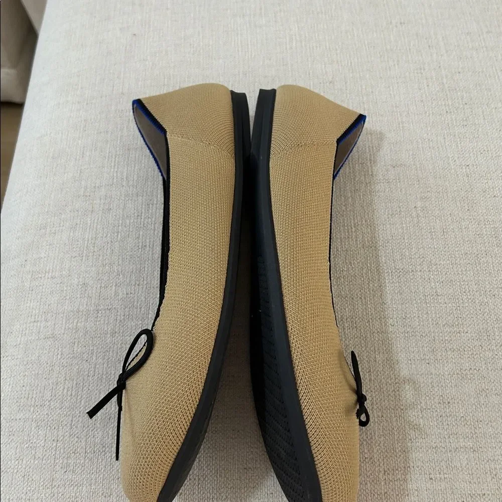 Rothy's Ballet Flats In Beige & Black, Size 11.5, NWOT display pair